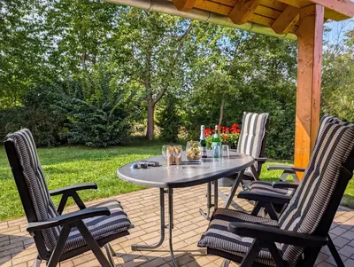 Ein Garten an der Unterkunft Ferienhaus Ostara