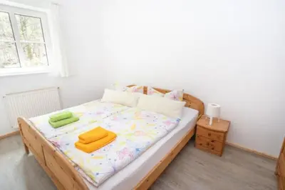 Ein Bett oder Betten in einem Zimmer der Unterkunft Ferienwohnung Nexö, 59 qm, 2 Schlafzimmer N3