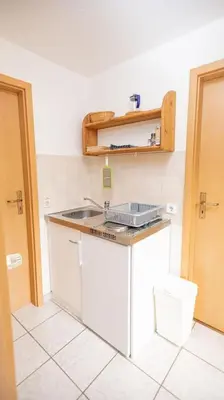 Küche/Küchenzeile in der Unterkunft Ferienwohnung Nexö, 30 qm, 1 Schlafzimmer N4