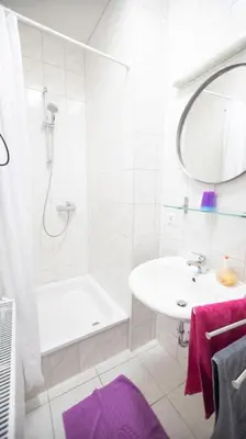 Ein Badezimmer in der Unterkunft Ferienwohnung Forsthaus am Brocken, 40 qm, 1 Schlafzimmer F8