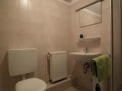 Ein Badezimmer in der Unterkunft Ferienwohnung Nexö 25 qm, 1 Wohn-Schlafzimmer N7