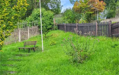 Ein Garten an der Unterkunft 2 Bedroom Amazing Apartment In Stolberg