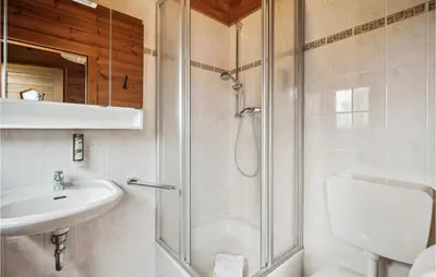 Ein Badezimmer in der Unterkunft Amazing Home In Oberharz With Kitchen