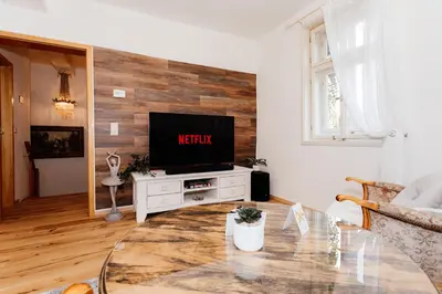 TV/Unterhaltungsangebot in der Unterkunft Bismarck-Suite by Meis in Quedlinburg Zentral
