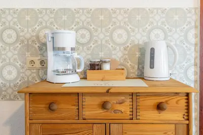 Kaffee-/Teezubehör in der Unterkunft Zur Kleinen Hummel