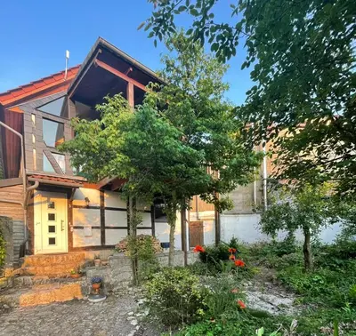 Ein Garten an der Unterkunft Abendrot