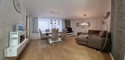 Ein Sitzbereich in der Unterkunft Haus Peter Wohnung 3