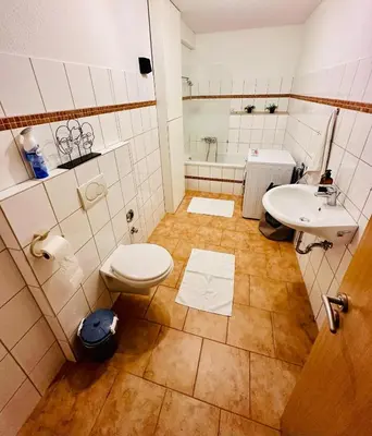 Ein Badezimmer in der Unterkunft FeWo Seeufer #großer Garten#Seenähe# von Harztraveler