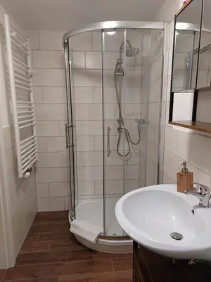 Ein Badezimmer in der Unterkunft FeWo Gartenblick