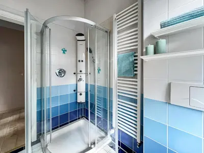 Ein Badezimmer in der Unterkunft Kupferschmiede - Weber Grill - Feuerkorb - Terrasse - Indoorschaukel - Ideal für Familien