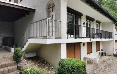 Das Gebäude in dem sich die Ferienwohnung befindet