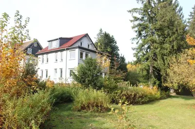 Ein Garten an der Unterkunft Fichtenrauschen