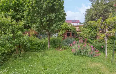 Ein Garten an der Unterkunft Awesome Apartment In Blankenburg Harz