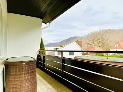 Ein allgemeiner Bergblick oder ein Berglick von des Ferienhauses aus