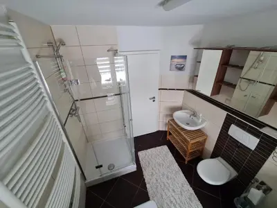 Ein Badezimmer in der Unterkunft FeWo mal Anders - exklusiv Urlauben