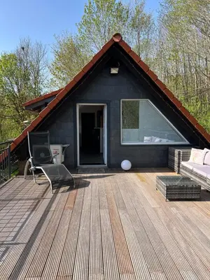 Das Gebäude in dem sich die Ferienwohnung befindet