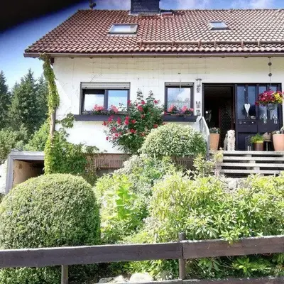 Ferienwohnung-Anemone-mit-Bergblick