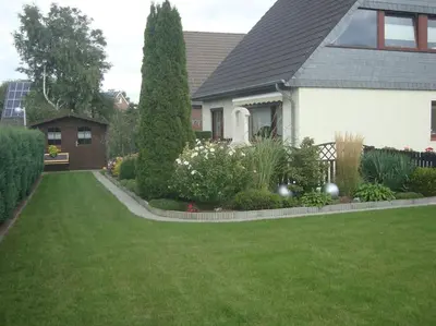 Ein Garten an der Unterkunft Ferienwohnung Waldfried