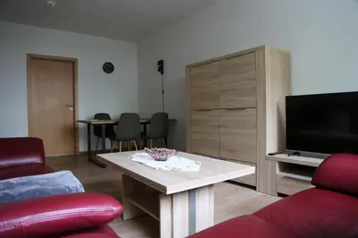 Ein Sitzbereich in der Unterkunft Gästewohnung Heinrich-Heine-Straße 8