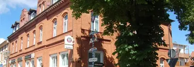Das Gebäude in dem sich das Hotel befindet