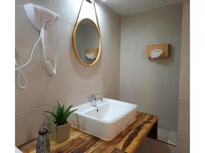 Ein Badezimmer in der Unterkunft Ferienhaus im Kurort inkl Frühstück