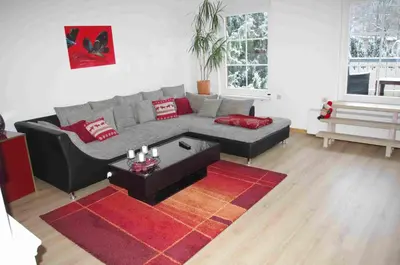 Ein Sitzbereich in der Unterkunft Ferienwohnung Sonneneck