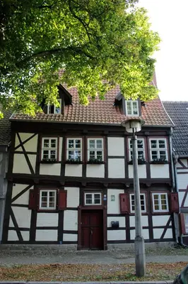 Das Gebäude in dem sich die Ferienwohnung befindet