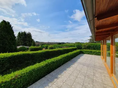 Ein Garten an der Unterkunft Ferienhaus Brockenbauer