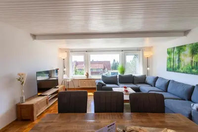 Ein Sitzbereich in der Unterkunft Ferienhaus WanderNest mit Sauna, Garten und Grill
