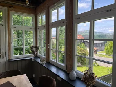 Ein allgemeiner Bergblick oder ein Berglick von der Ferienwohnung aus
