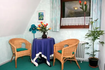 Ein Sitzbereich in der Unterkunft Frauenpension Arleta - Women only