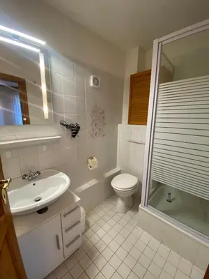 Ein Badezimmer in der Unterkunft Ferienwohnung GARTENBLICK im HAUS GERLACH