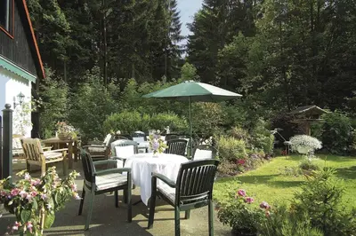 Ein Garten an der Unterkunft Landhaus Meyer