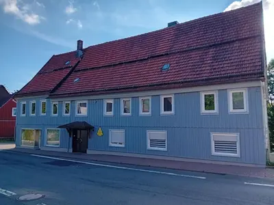 Das Gebäude in dem sich die Ferienwohnung befindet