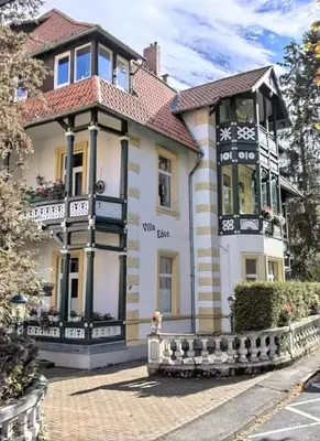 Das Gebäude in dem sich die Ferienwohnung befindet