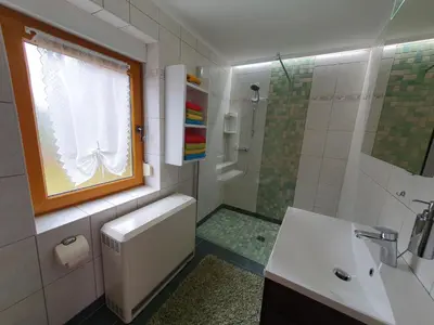 Ein Badezimmer in der Unterkunft Nelius - Ferienhaus 2