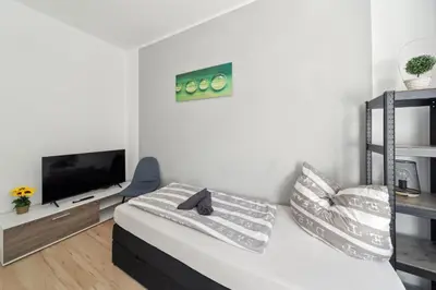 TV/Unterhaltungsangebot in der Unterkunft Schöne FeWo im EG mit Hof, für 4 Personen
