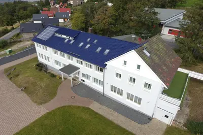 Das Gebäude in dem sich die Ferienwohnung befindet