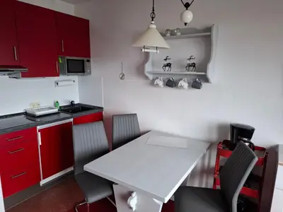 Küche/Küchenzeile in der Unterkunft Ferienwohnung Gipfelglück mit Fernblick und Strandkorb