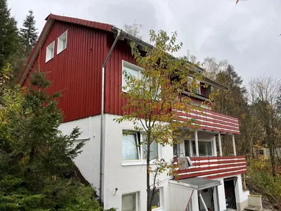 Das Gebäude in dem sich die Ferienwohnung befindet