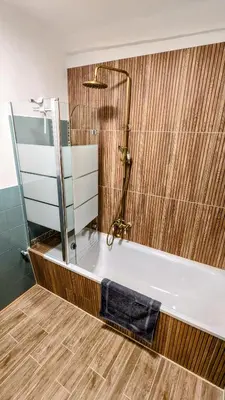 Ein Badezimmer in der Unterkunft ADresseApartments 2 - E-Kamin & Parkplatz