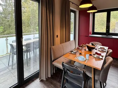 Ein Sitzbereich in der Unterkunft modernes Chalet in Hahnenklee