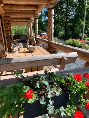Ein Garten an der Unterkunft Hahnenkleer Hütte