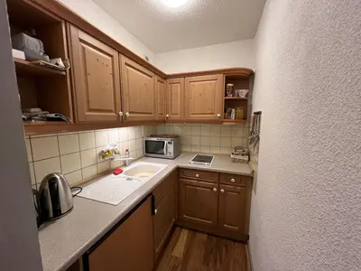 Küche/Küchenzeile in der Unterkunft Renovated apartment with Wi-Fi