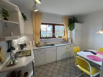 Küche/Küchenzeile in der Unterkunft Ferienwohnung KaLü 1