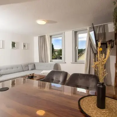 THEFIVE60 Apartments