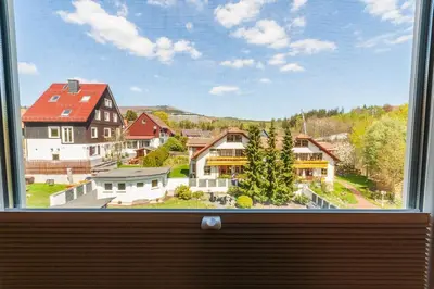 Ein allgemeiner Bergblick oder ein Berglick von der Ferienwohnung aus