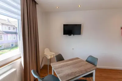 TV/Unterhaltungsangebot in der Unterkunft Ferienwohnung Waldfrieden 3 mit Dachterrasse und Grill