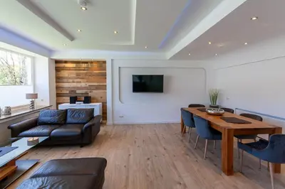 TV/Unterhaltungsangebot in der Unterkunft Ferienwohnung Waldfrieden 1 mit Garten und Grill