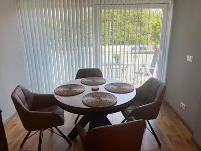 Ein Sitzbereich in der Unterkunft Ferienwohnung Glück Auf